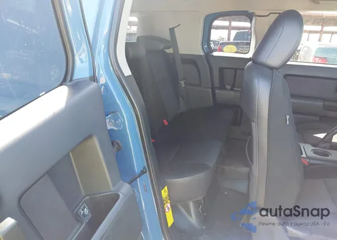 2012 Toyota Fj Cruiser z USA, uszkodzony, nr VIN JTEBU4BFXCK130958